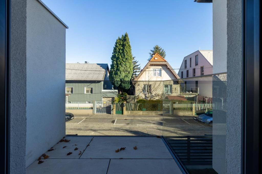 Bennett Apartment Wina Bagian luar foto