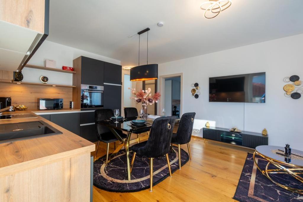 Bennett Apartment Wina Bagian luar foto