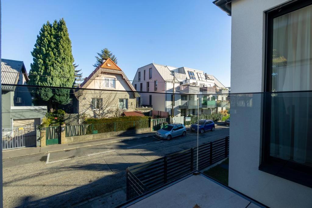 Bennett Apartment Wina Bagian luar foto
