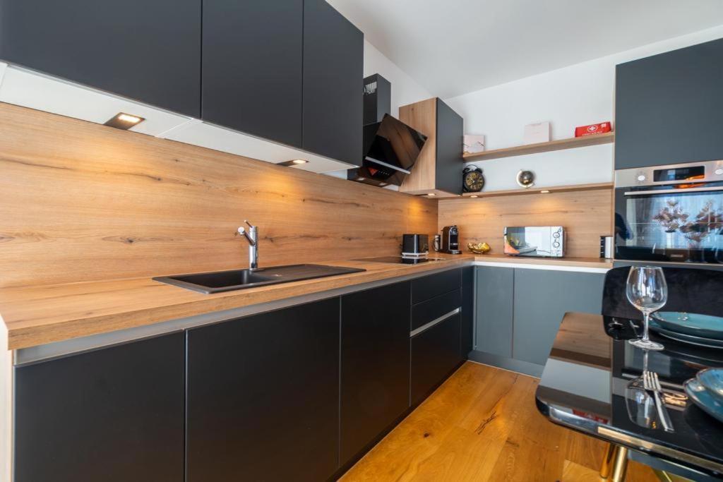 Bennett Apartment Wina Bagian luar foto